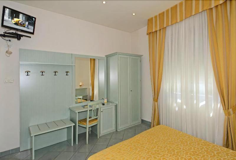 וירג'יו Hotel Garden מראה חיצוני תמונה