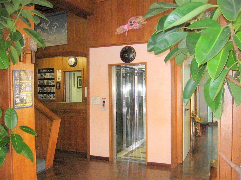 וירג'יו Hotel Garden מראה חיצוני תמונה