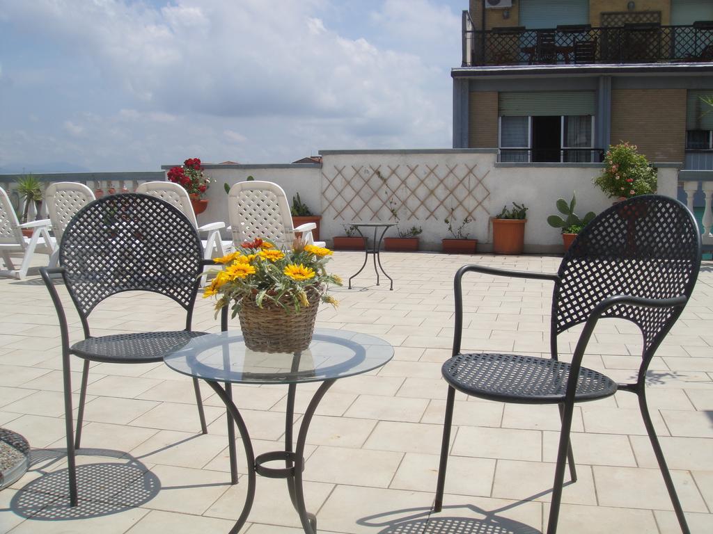 וירג'יו Hotel Garden מראה חיצוני תמונה